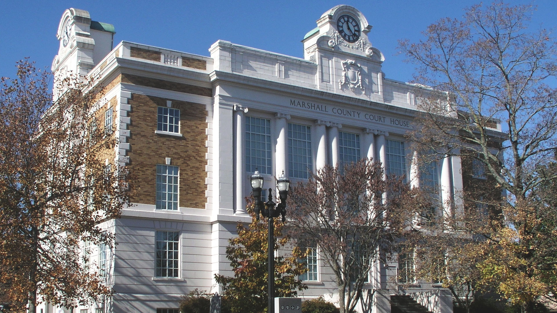Marshall County Tennessee Courthouse - Legal Powers Criminal Defense